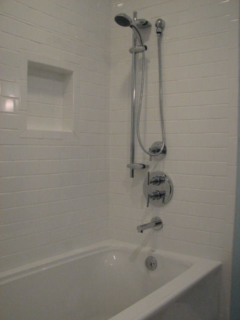 Custom Shower Surrounds With Shampoo Niches