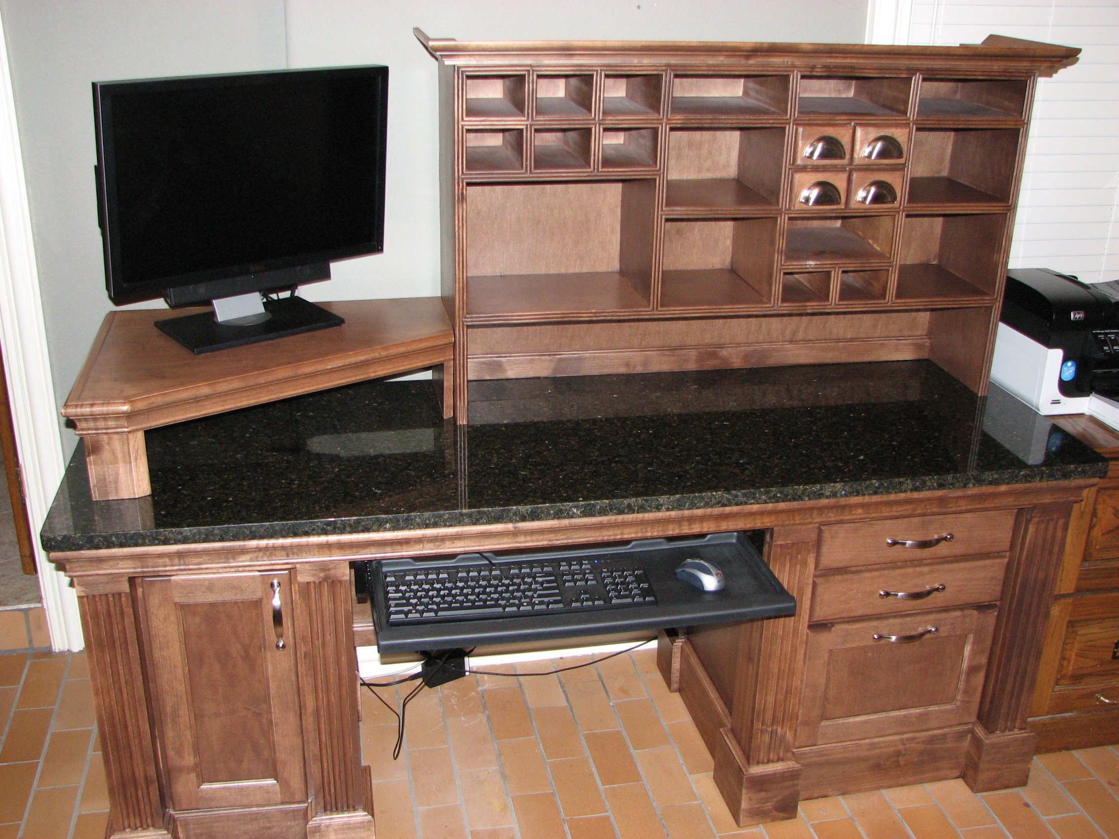 Desks and workstations